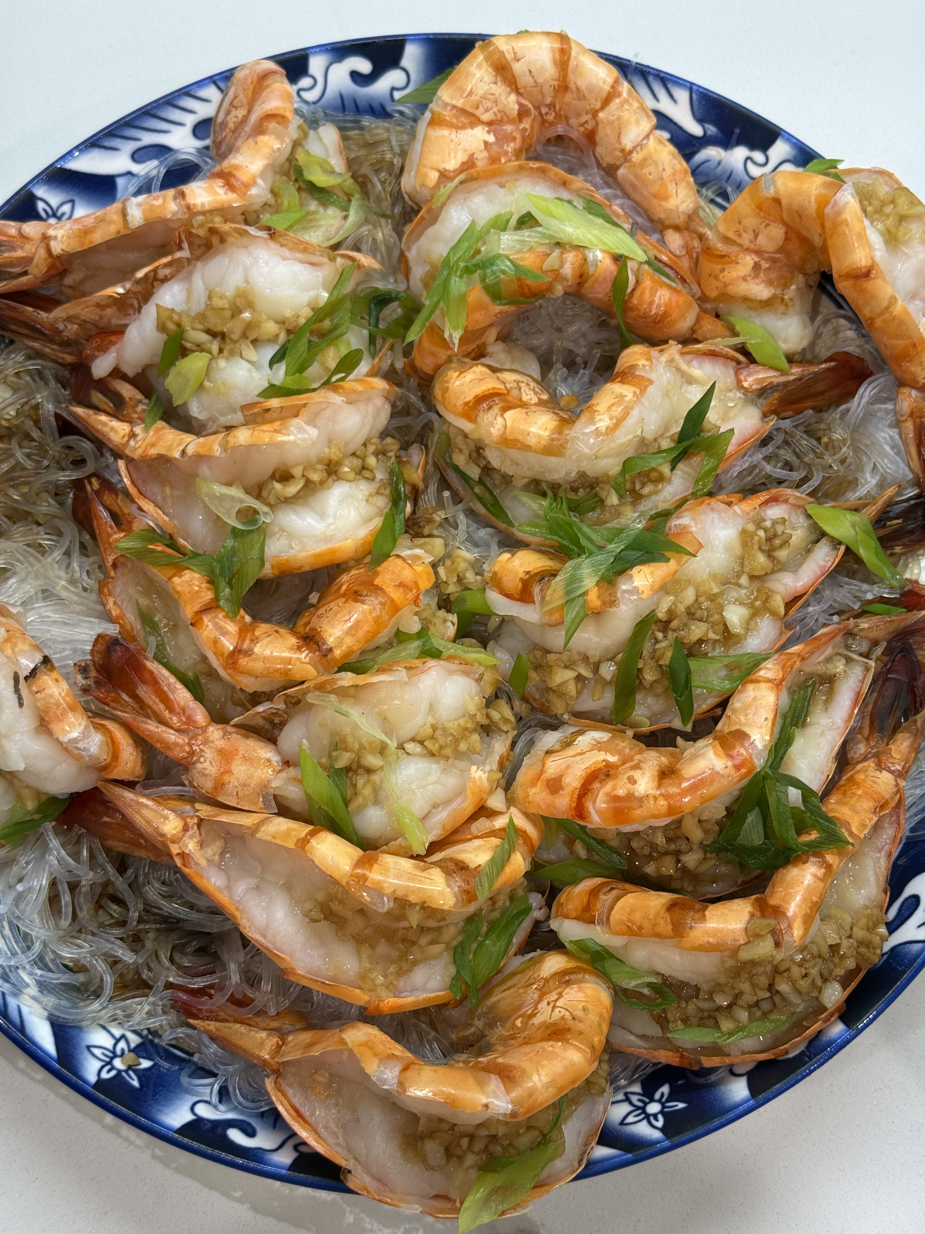 garlic tiger shrimp over&nbsp;vermicelli